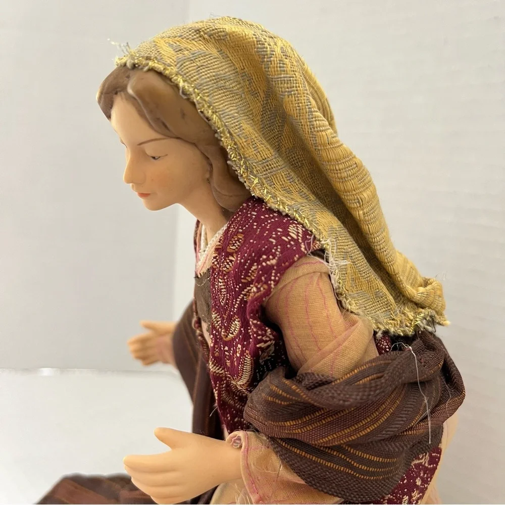 Members Mark Nativity Replacement Mary - Picture 6 of 15